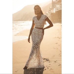 New LuLu’s White Lace Two-Piece Dress